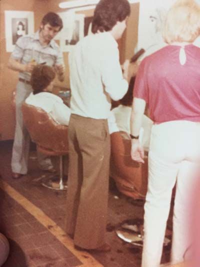 imágenes históricas de los inicios de la peluquería Ana y Ángel