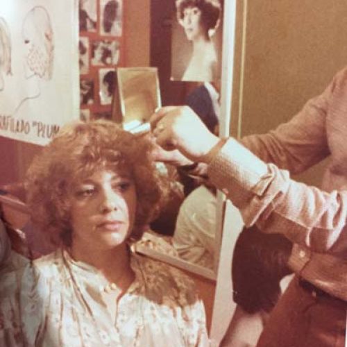 imágenes históricas de los inicios de la peluquería Ana y Ángel en Colunga